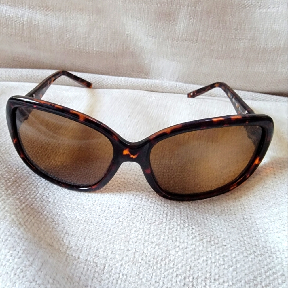 Tommy Hilfiger Tortuous shell sunglasses 🕶 😎
